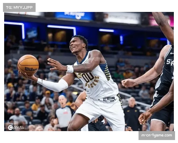 马瑟林绝杀三分打铁 快船新援空砍21+8+5错失逆转良机